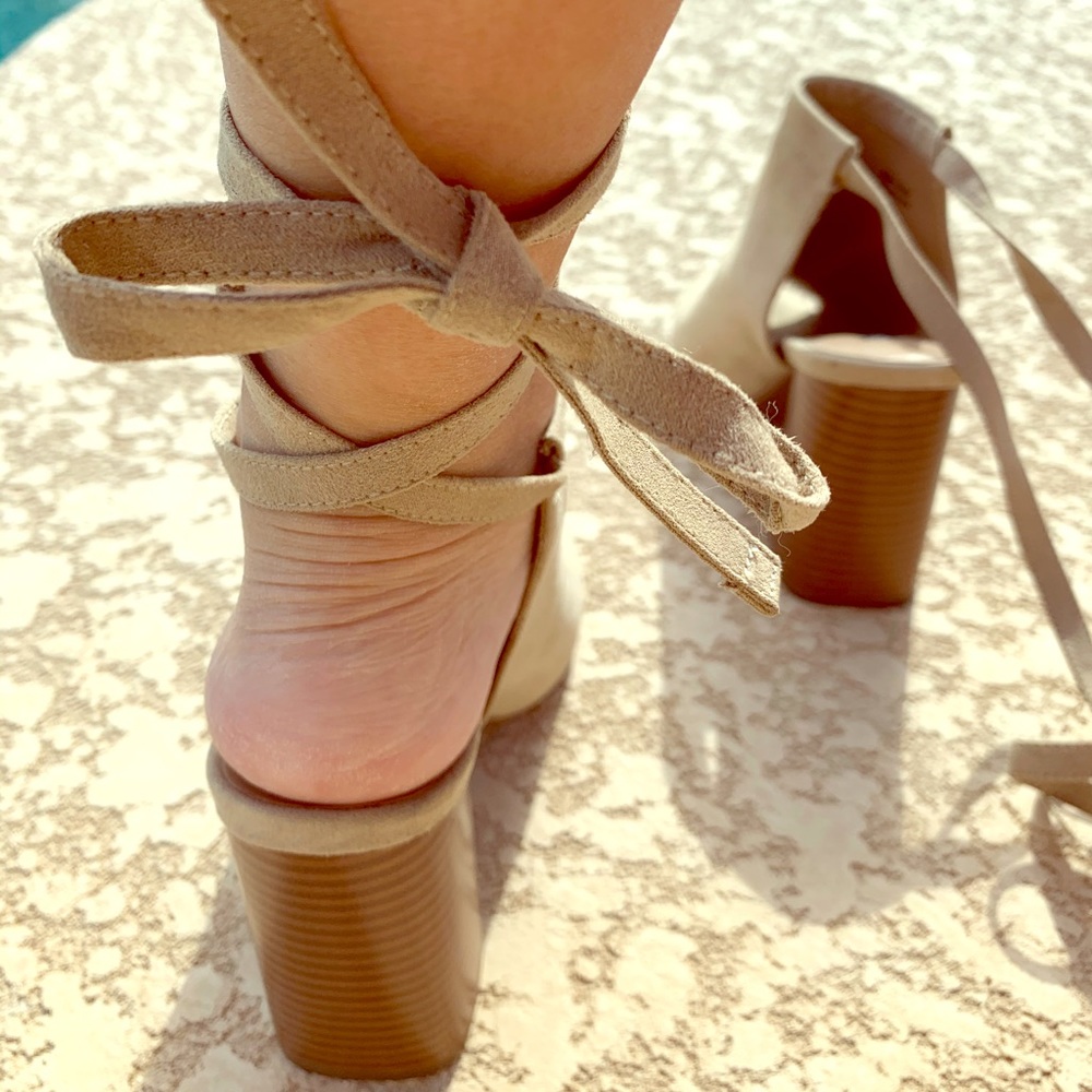 Boutique tie up heels!